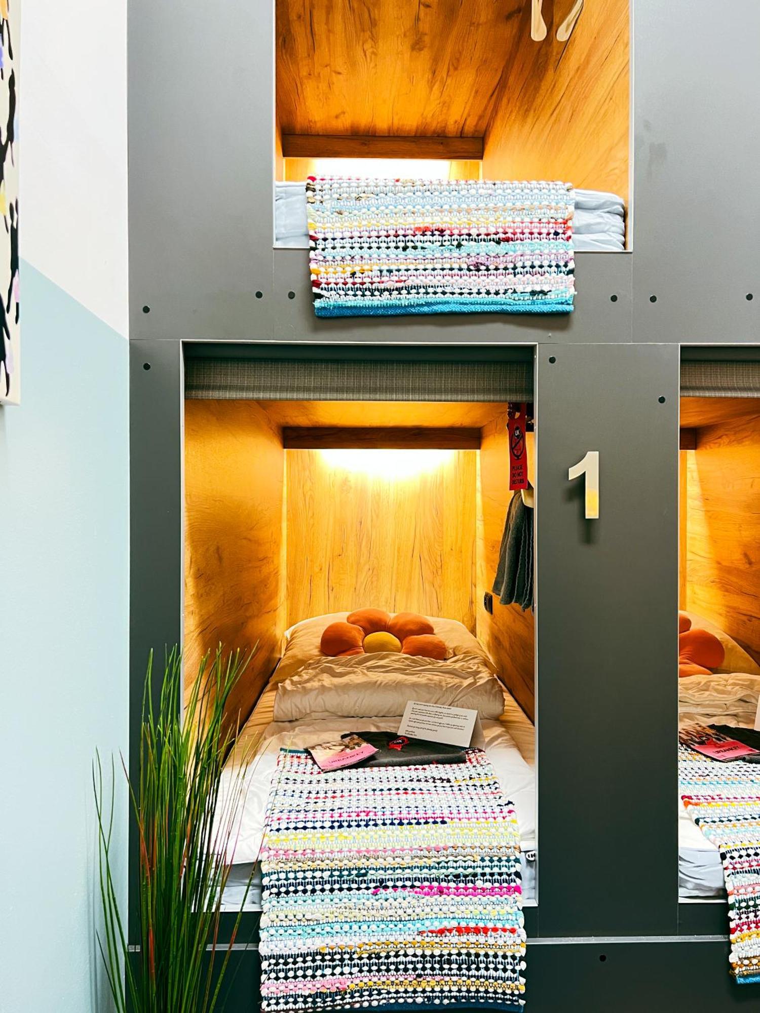 Urbanpods Solo By Urbankey Capsule hotel