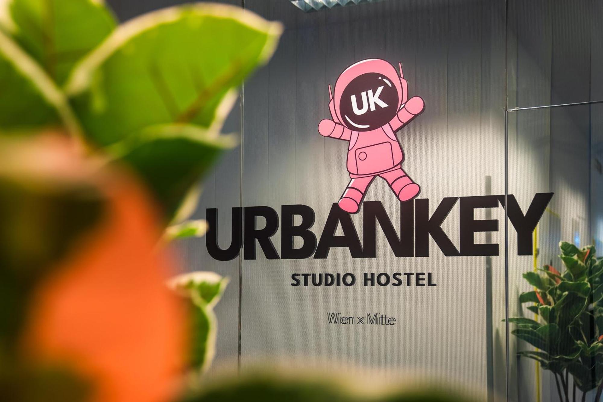 Urbanpods Solo By Urbankey Capsule hotel